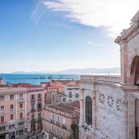 Modern Apartment In Historic Building Cagliari Exterior foto